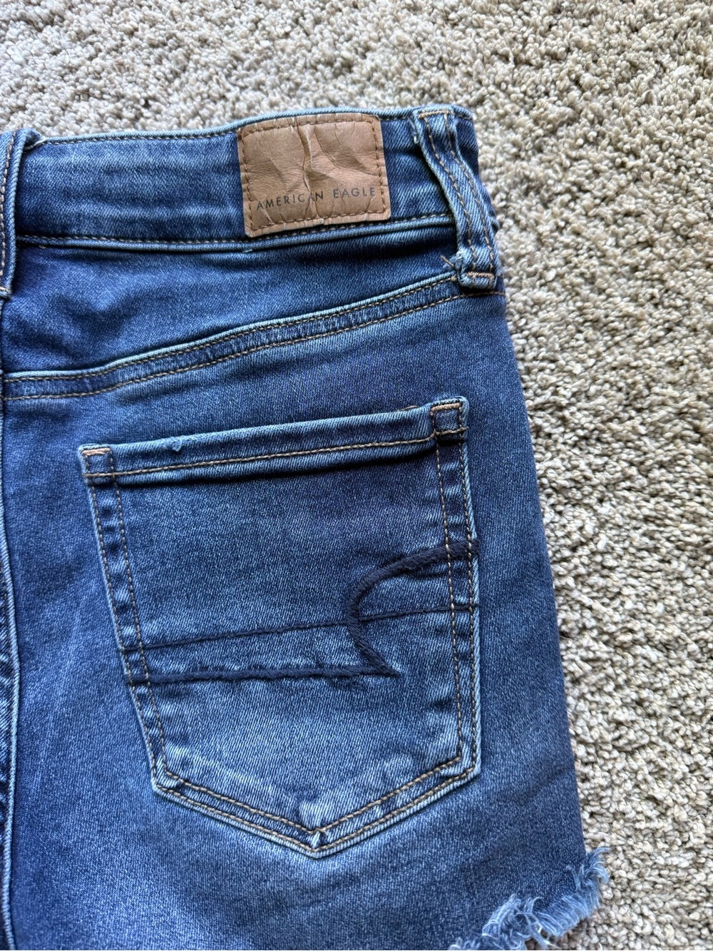 American Eagle Outfitters Hi-Rise Shortie Shorts Women’s 0 Dark Blue Denim Wash - Picture 4 of 10